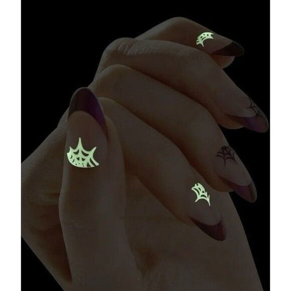 Limited Edition Kiss Impress No Glue PressOn Nails Glow In The Dark 30ct Size M - Picture 5 of 6